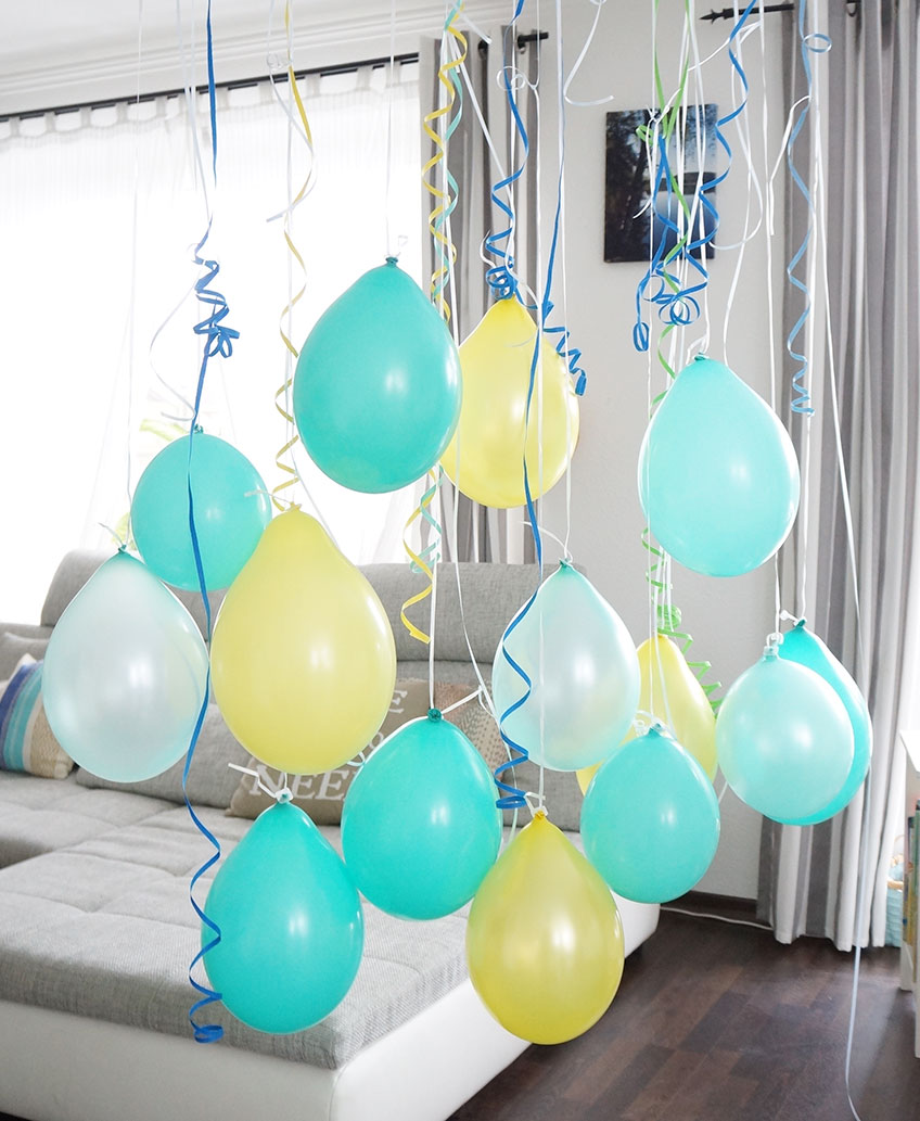 Bunter Luftballon-Vorhang als Kindergeburtstags-Deko