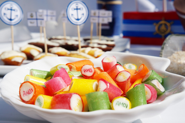 Bunte Ahoi-Brausebonbons vom Bonscheladen