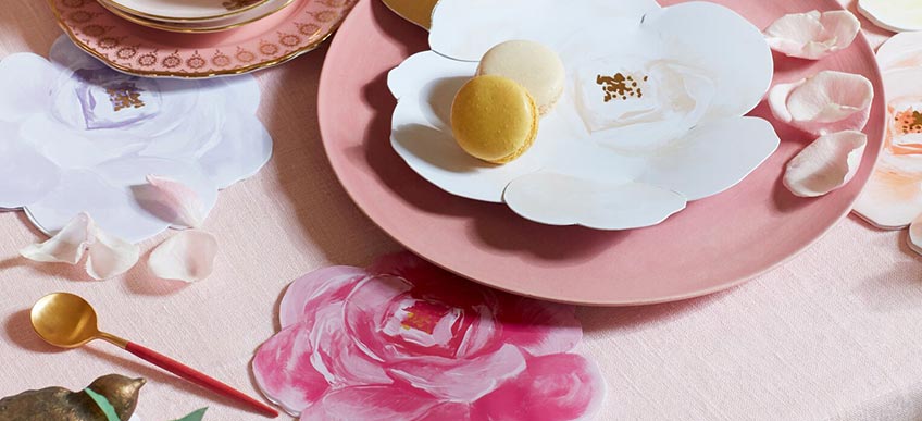 Macarons lassen sich eigentlich jedem Sweet-Table-Motto anpassen (c) Meri Meri