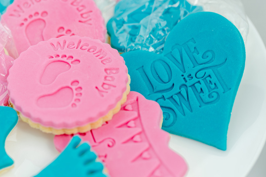 Mit Fondant kannst du zur Babyparty Plätzchen zu richtigen Kunstwerken machen (c) Nicole Mattinger
