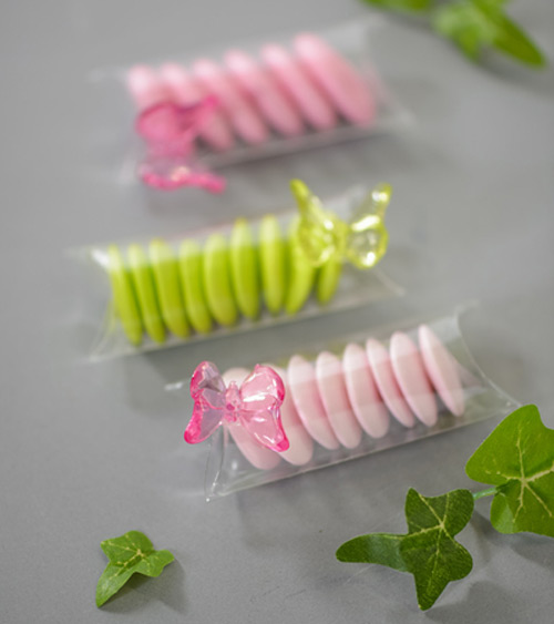 Schmetterlinge schmücken auch als Streuteile jede Frühlingstafel und bringen gute Laune zur Babyparty