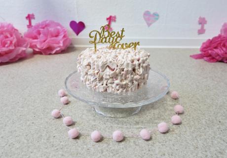 Kuchenzubehör und -deko für den Geburtstag eurer Tochter. Foto: Magalie T.