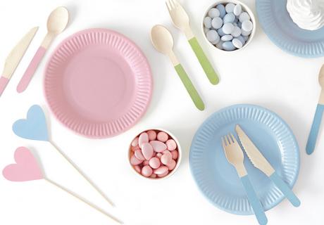 Babyparty für Zwillinge - Kombiniere rosafarbene und blaue Deko