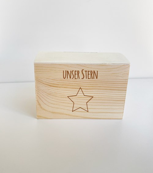 Deine Spardose "Stern" aus Holz - Wunschtext - 10 x 8 x 7 cm